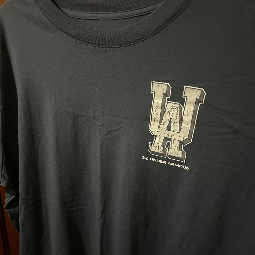 1X - Under Armour Collegiate Oversized Tee - Picture 5 of 5